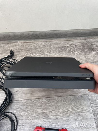 Sony PS4 slim 1tb