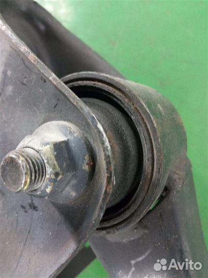 Рычаг подвески задний правый Subaru Forester SF5