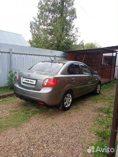 Kia Rio 1.4 AT, 2010, 219 000 км