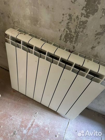 Радиатор 8 секций + краны