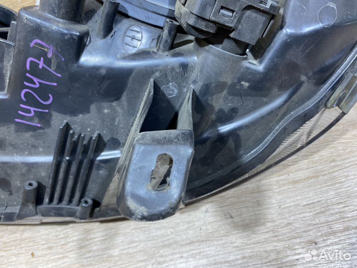 Фара правая Opel Omega B дорест Арт 142477