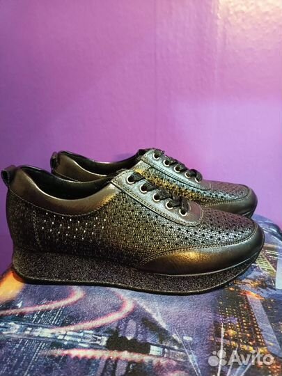 Полуботинки женские 38 размер