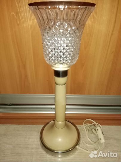 Светильник (торшер)