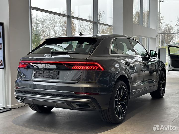 Audi Q8 3 AT, 2022, 10 км