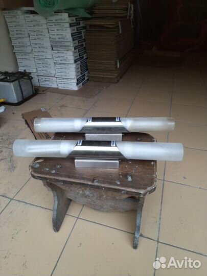 Светильник пристенный 2 штуки