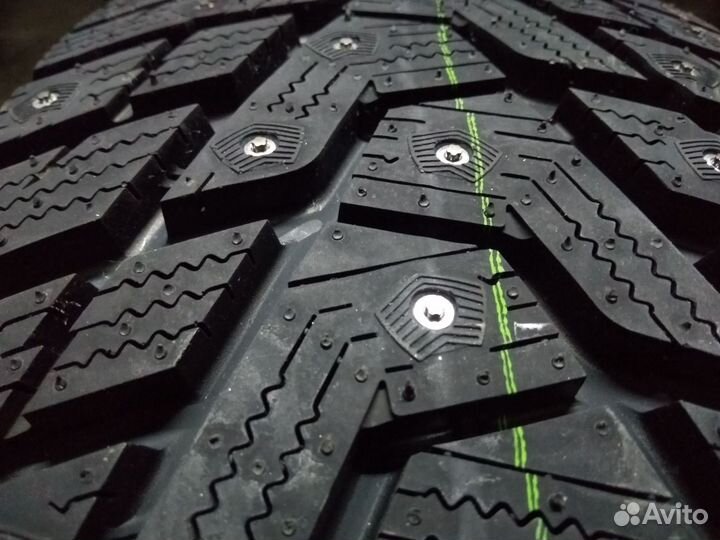 Hankook Winter I'Pike RS2 W429 215/55 R18 99T