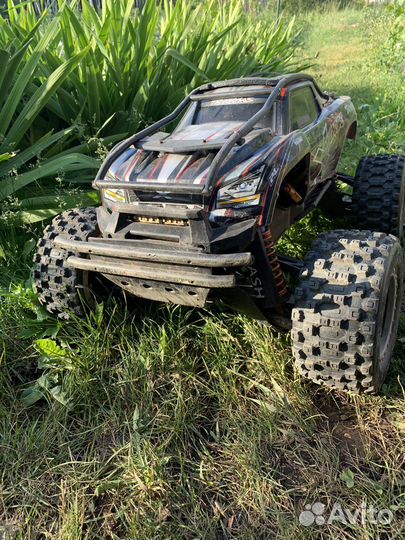 Traxxas X Maxx 8s