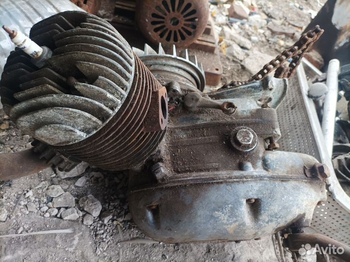 Двигатель от мотороллера муравей