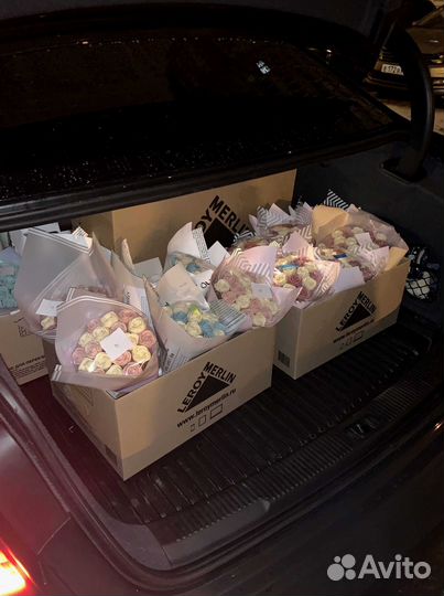 Сладкий подарок девушке