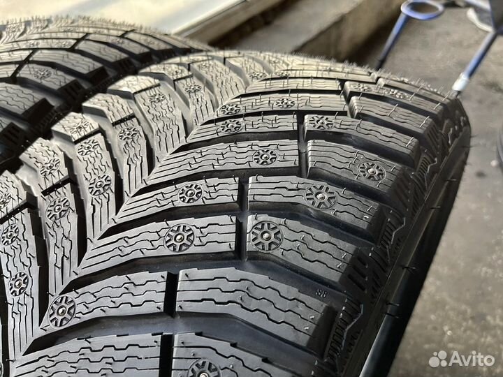 Michelin X-Ice North 4 245/35 R20 95H