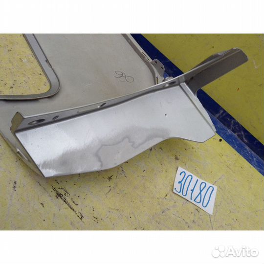 Ford Focus 3 универсал Бампер задний левая часть