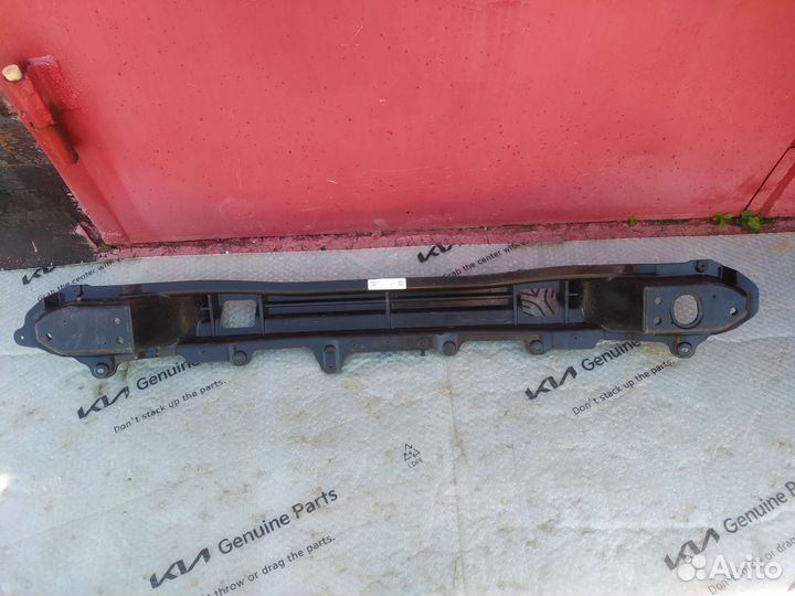 Новый усилитель бампера задний Kia Ceed 3 CD