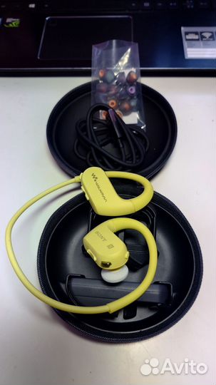 Плеер-наушники с блютуз Sony NWZ-WS 623,4Гб