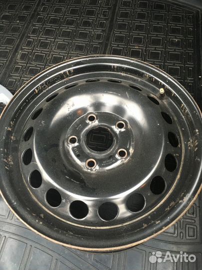 Диски с колпаками от Шкода Октавия R15