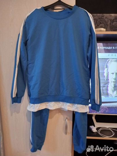Спортивный костюм женский 44 46 бу
