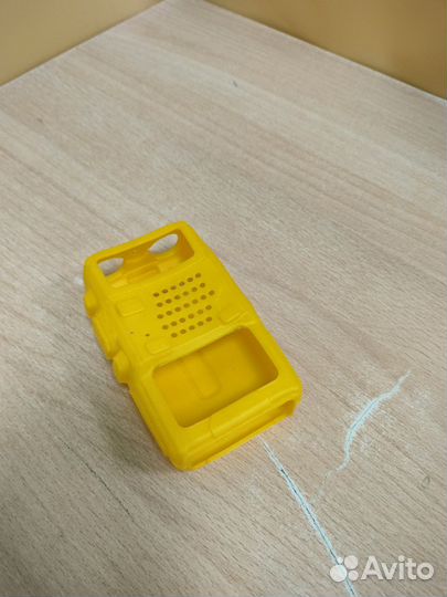 Резиновый чехол для рации Baofeng UV-5R желтый