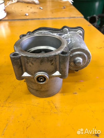 Дросельная заслонка Volkswagen Golf