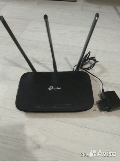 Продаю WI-FI роутер TP-Link TL-WR940N(RU)