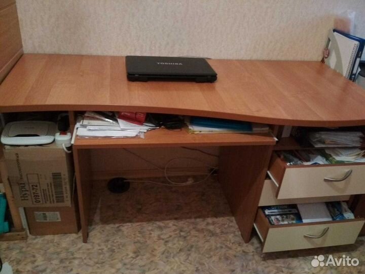 Письменный стол