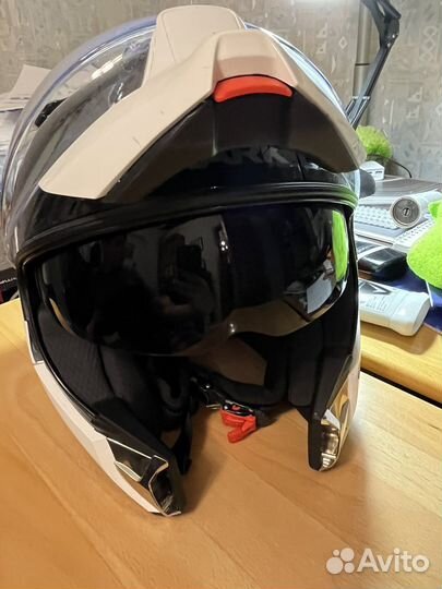 Мотошлем shark evojet