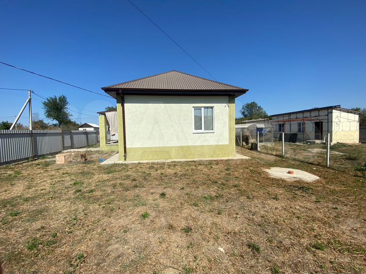 Дом 76 м² на участке 5 сот.