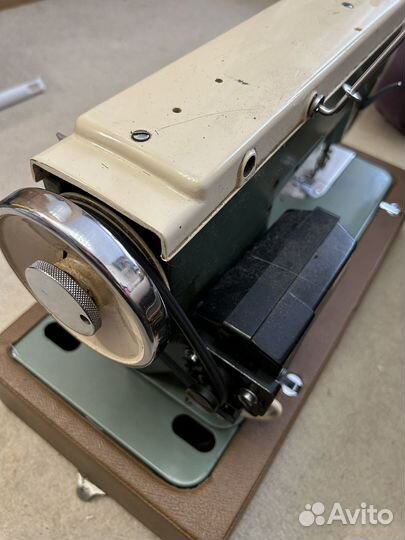 Швейная машина Radom