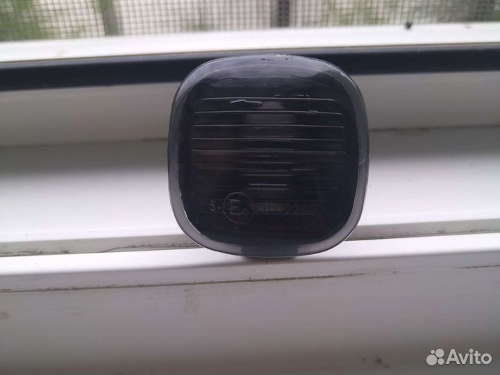 Повторитель поворота в крыло