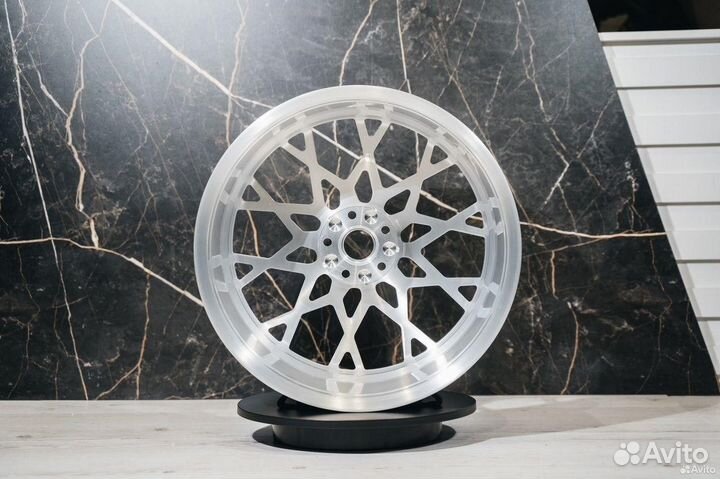 Кованные диски R20 Bentley Flying Spur