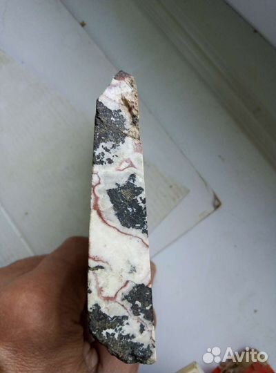 Минерал Ензорит