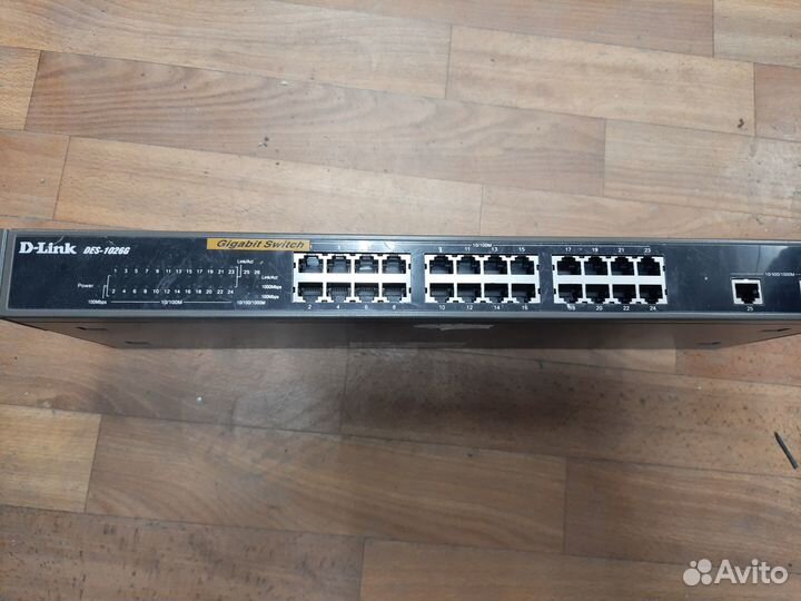 Сетевой коммутатор 8,24 port