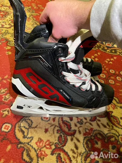 Коньки хоккейные ccm ft 680