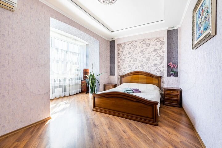 3-к. квартира, 100 м², 5/6 эт.