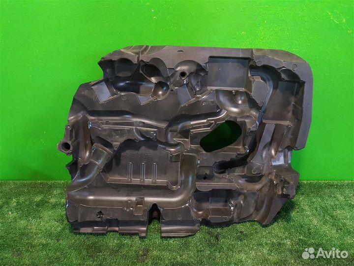 Крышка двигателя Ford Focus 3 (CB8) 2015