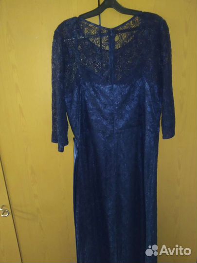 Вечернее платье