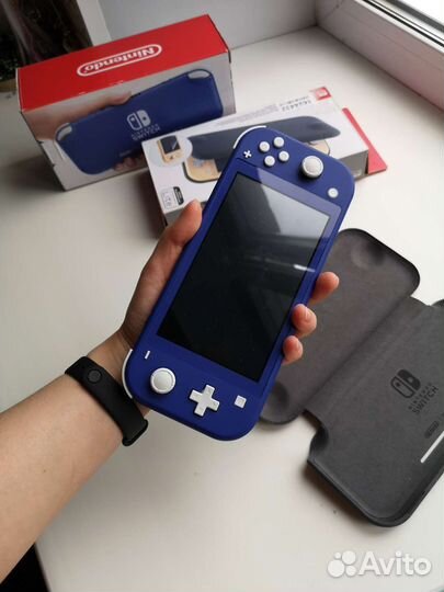 Приставка Nintendo Switch lite синий