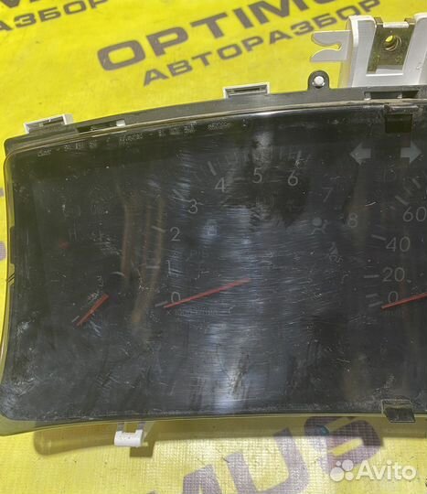 Щиток приборов Toyota Corolla E120