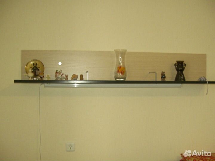 Полка настенная навесная