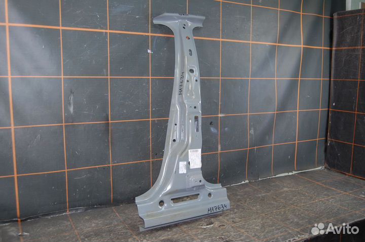 Стойка средняя левая - Skoda Rapid