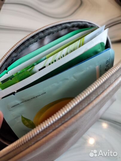 Набор уходовой косметики с косметичкой twinkle