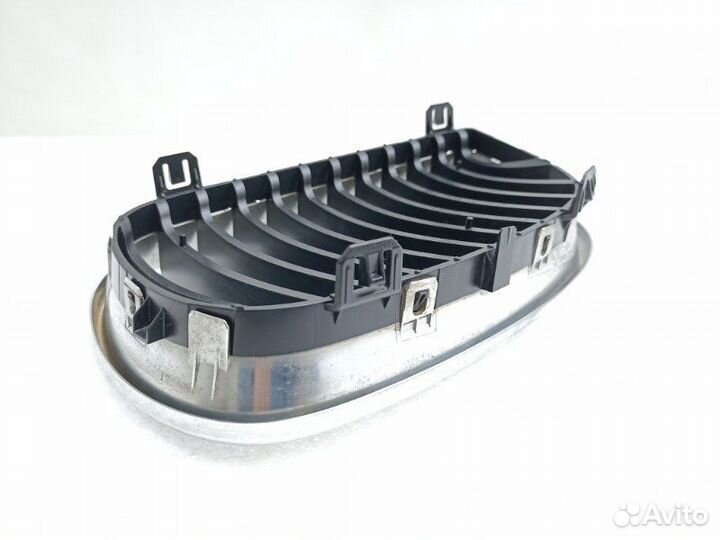 Решетка радиатора передняя правая Bmw 1-Series E87