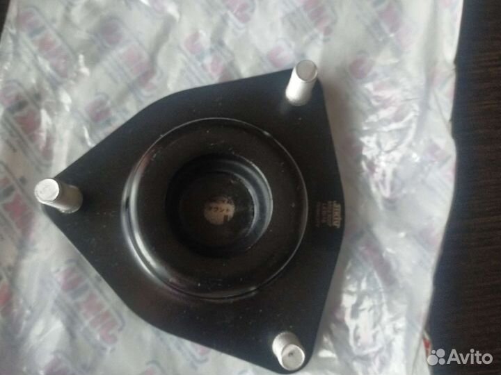 Опора амортизатора