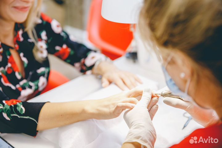 Мастер маникюра и педикюра