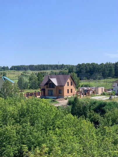 Коттедж 327 м² на участке 10 сот.