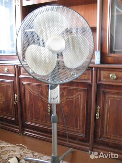 Продается напольный вентилятор bork