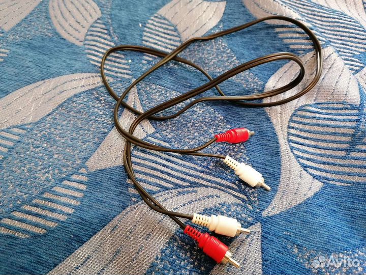 Зарядное устройство на фотоаппарат Casio и провода