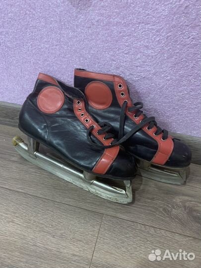 Коньки хоккейные 42 размер