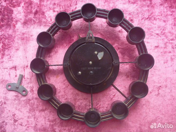 Часы будильники и настенные СССР