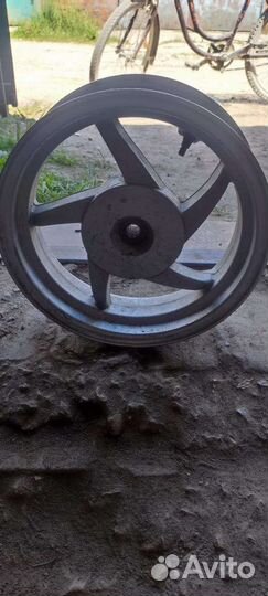 Шины диски и колеса на скутер