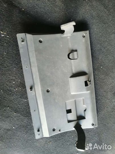 Крышка бардачка Рено Логан