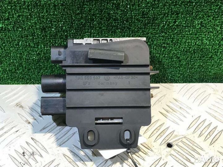 Блок управления вентилятором радиатора Volkswagen